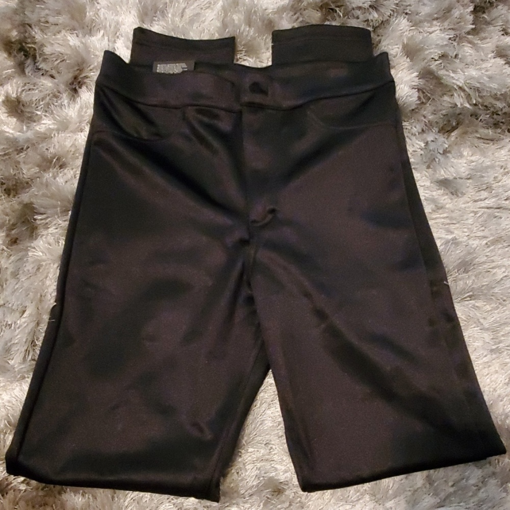 NWT H&M High Waist Sateen leggings